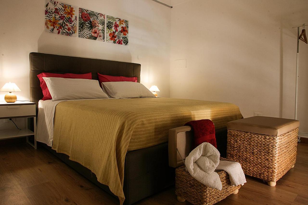Palazzo Nicastro Gh - Red House Apartment Avola Kültér fotó