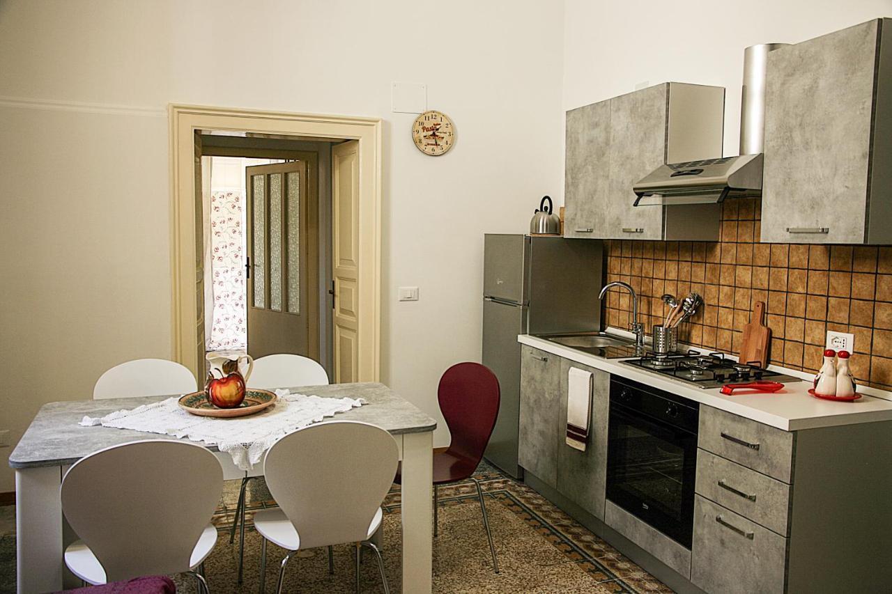 Palazzo Nicastro Gh - Red House Apartment Avola Kültér fotó