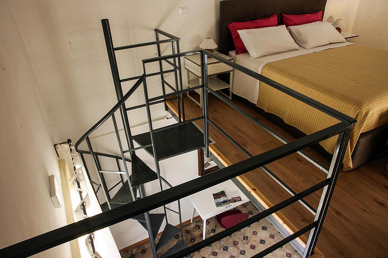 Palazzo Nicastro Gh - Red House Apartment Avola Kültér fotó